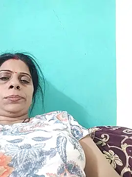 Snapshot of Soniya_Roy chatting on May 15, 2026, 5:33 pm Soniya Roy online show from May 15, 2026, 5:33 pm