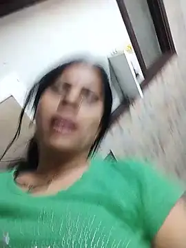 Snapshot of Soniya_Roy chatting on May 31, 2026, 4:46 pm Soniya Roy online show from May 31, 2026, 4:46 pm
