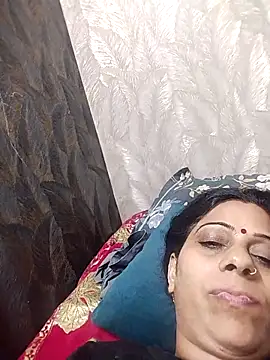 Snapshot of Soniya_Roy chatting on May 2, 2026, 4:23 pm Soniya Roy online show from May 2, 2026, 4:23 pm