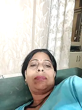 Snapshot of Soniya_Roy chatting on May 3, 2026, 10:02 pm Soniya Roy online show from May 3, 2026, 10:02 pm