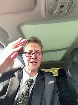 Curvy-Jinx online show from March 4, 2026, 11:51 am