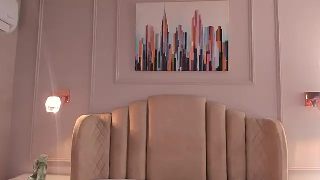 mia kisses2 online show from November 9, 2025, 3:10 am