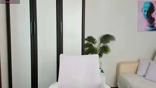 meowallen online show from October 18, 2025, 3:41 am