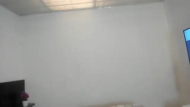 Snapshot of MeganRhyder chatting on March 31, 2026, 3:03 pm MeganRhyder online show from March 31, 2026, 3:03 pm