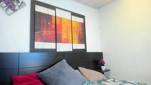 Snapshot of MeganRhyder chatting on March 5, 2026, 4:36 pm MeganRhyder online show from March 5, 2026, 4:36 pm