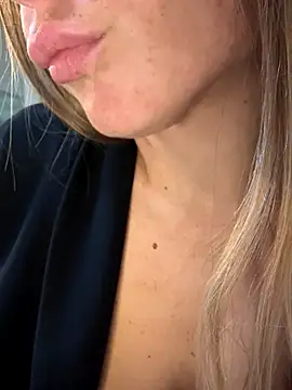 Snapshot of sailor_titti chatting on November 26, 2025, 10:26 am sailor titti online show from November 26, 2025, 10:26 am