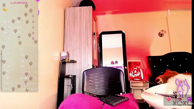 Rossedewitt  online show from February 24, 2026, 7:04 pm