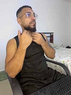 Snapshot of vincentjaxon chatting on November 26, 2025, 6:41 pm vincentjaxon online show from November 26, 2025, 6:41 pm