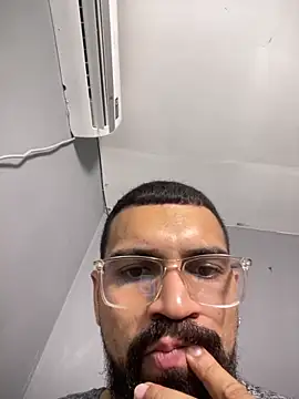 vincentjaxon online show from March 31, 2026, 5:15 pm