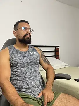 vincentjaxon online show from March 10, 2026, 11:14 am