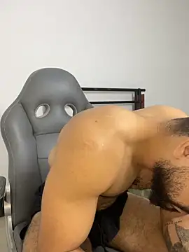 Snapshot of vincentjaxon chatting on February 11, 2026, 1:55 pm vincentjaxon online show from February 11, 2026, 1:55 pm