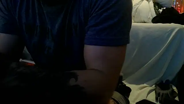 Luv2SuckBWC92 online show from October 24, 2025, 12:09 am