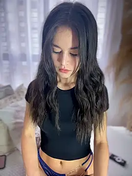 Sofi Leal online show from March 3, 2026, 12:23 pm