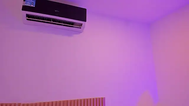 OliviaSweett online show from May 22, 2026, 7:01 pm