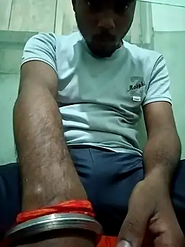 monubigcoock online show from November 18, 2025, 3:04 pm