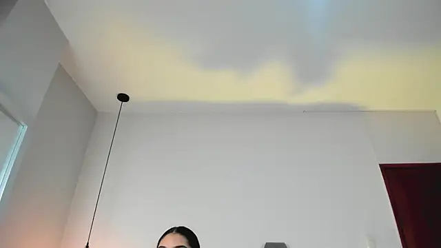 Snapshot of LunaAspen_ chatting on October 15, 2025, 5:43 pm LunaAspen online show from October 15, 2025, 5:43 pm