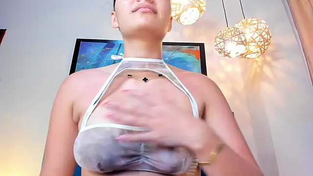 Snapshot of LunaAspen_ chatting on November 4, 2025, 5:50 pm LunaAspen online show from November 4, 2025, 5:50 pm