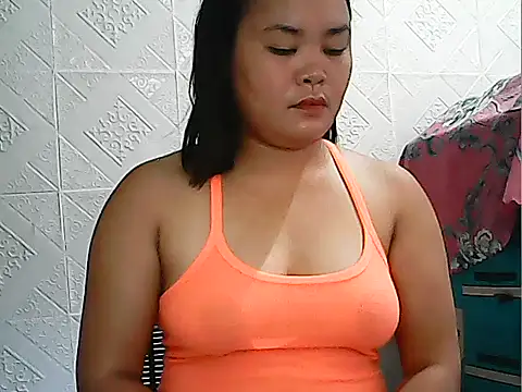 CreamyPussy4uxx online show from May 16, 2026, 1:04 am