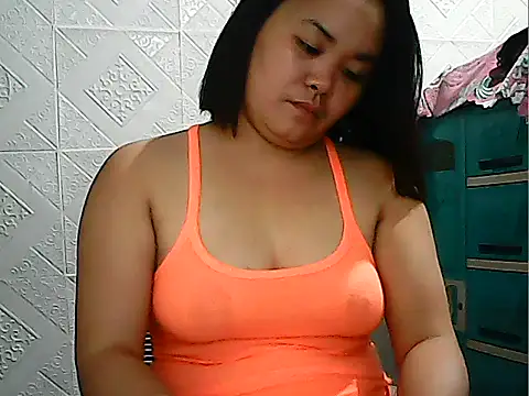 Snapshot of CreamyPussy4uxx chatting on March 17, 2026, 2:20 pm CreamyPussy4uxx online show from March 17, 2026, 2:20 pm