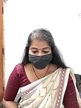 Snapshot of tamil_Sigappu_Roja chatting on March 4, 2026, 1:13 am tamil Sigappu Roja online show from March 4, 2026, 1:13 am