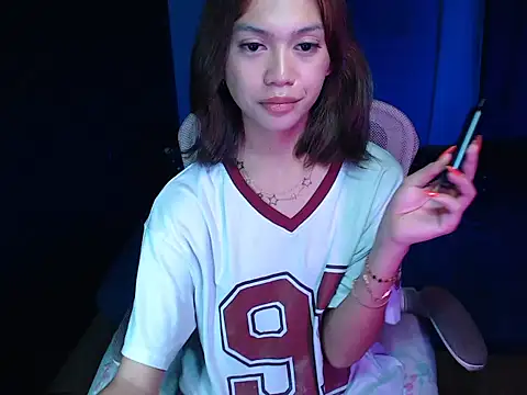 kiamiller x online show from March 6, 2026, 12:55 pm