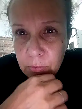 Snapshot of SinisterBabe chatting on November 6, 2025, 12:25 am SinisterBabe online show from November 6, 2025, 12:25 am