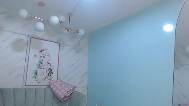 Snapshot of victoria_hernandez_t_ chatting on May 27, 2026, 1:07 pm victoria hernandez t online show from May 27, 2026, 1:07 pm