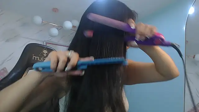 Snapshot of victoria_hernandez_t_ chatting on April 21, 2026, 12:56 pm victoria hernandez t online show from April 21, 2026, 12:56 pm