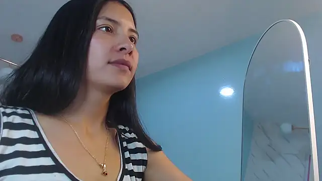 Snapshot of victoria_hernandez_t_ chatting on May 13, 2026, 1:07 pm victoria hernandez t online show from May 13, 2026, 1:07 pm