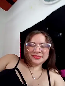 Isa Acosta online show from October 7, 2025, 5:36 pm