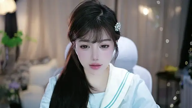 Snapshot of Fortune2Me chatting on December 3, 2025, 6:14 am Fortune2Me online show from December 3, 2025, 6:14 am