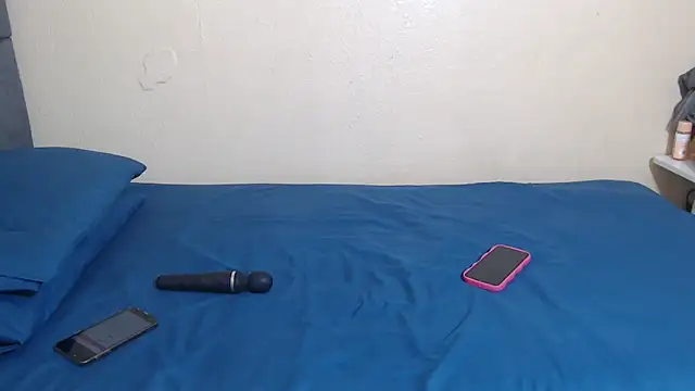 Snapshot of AfricanPopi chatting on November 3, 2025, 5:12 am AfricanPopi online show from November 3, 2025, 5:12 am