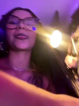 Stefany 44 online show from January 7, 2026, 9:31 pm