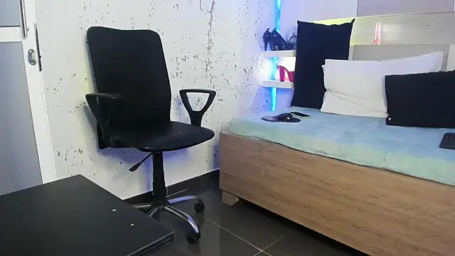 JaddeWalker online show from March 2, 2026, 11:17 am