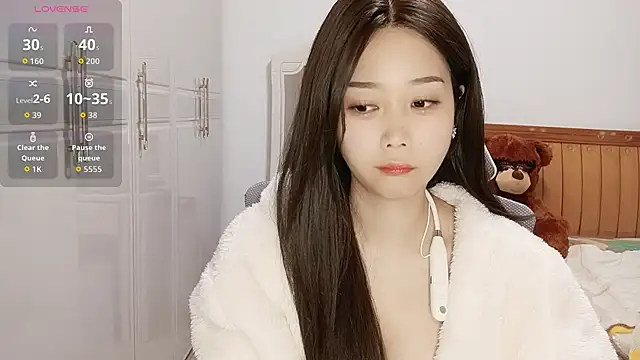 Snapshot of Xiaotantan-99 chatting on November 11, 2025, 7:30 pm Xiaotantan-99 online show from November 11, 2025, 7:30 pm