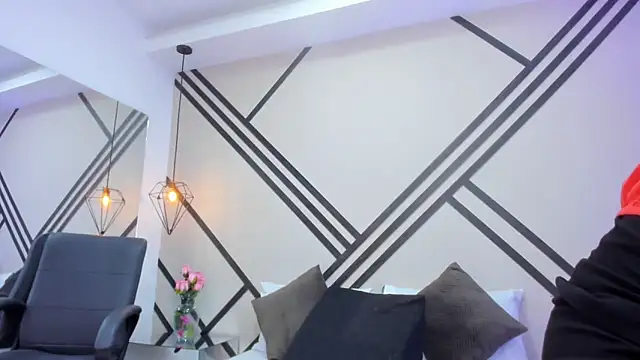 Snapshot of MadissonScotts chatting on November 13, 2025, 12:31 pm MadissonScotts online show from November 13, 2025, 12:31 pm