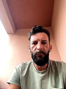 Snapshot of Michel_huge chatting on September 15, 2025, 5:08 am Michel huge online show from September 15, 2025, 5:08 am