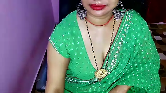 QUEEN SAKHI- online show from May 28, 2026, 7:20 pm
