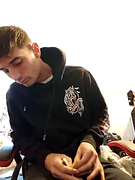 Thelouniost334    online show from October 6, 2025, 10:49 am