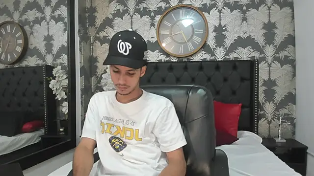 Marcus Jeron online show from October 31, 2025, 9:00 pm