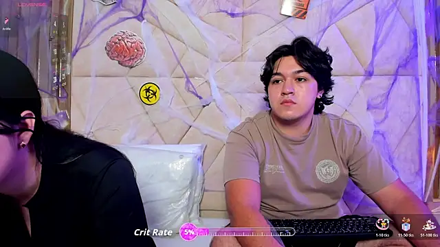 EmilyANDrew  online show from October 21, 2025, 4:34 am