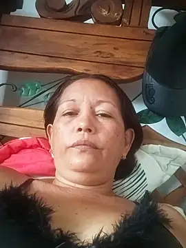 marinita13 online show from November 2, 2025, 4:01 pm