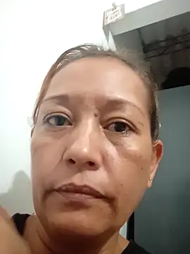 Snapshot of marinita13 chatting on April 3, 2026, 2:18 am marinita13 online show from April 3, 2026, 2:18 am