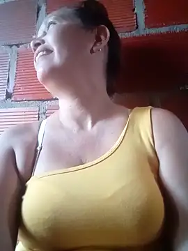 Snapshot of marinita13 chatting on April 27, 2026, 10:19 pm marinita13 online show from April 27, 2026, 10:19 pm