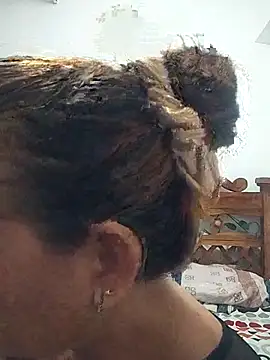 Snapshot of marinita13 chatting on March 6, 2026, 2:06 am marinita13 online show from March 6, 2026, 2:06 am