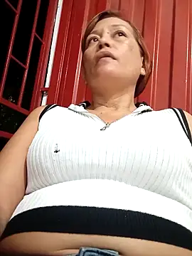 Snapshot of marinita13 chatting on March 25, 2026, 2:01 am marinita13 online show from March 25, 2026, 2:01 am