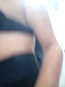 Snapshot of marinita13 chatting on March 15, 2026, 3:46 am marinita13 online show from March 15, 2026, 3:46 am