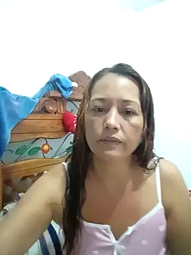 Snapshot of marinita13 chatting on March 5, 2026, 12:29 am marinita13 online show from March 5, 2026, 12:29 am