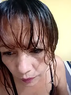 Snapshot of marinita13 chatting on February 18, 2026, 12:52 am marinita13 online show from February 18, 2026, 12:52 am