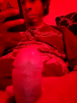 UsaGuy76 online show from April 12, 2026, 4:49 am